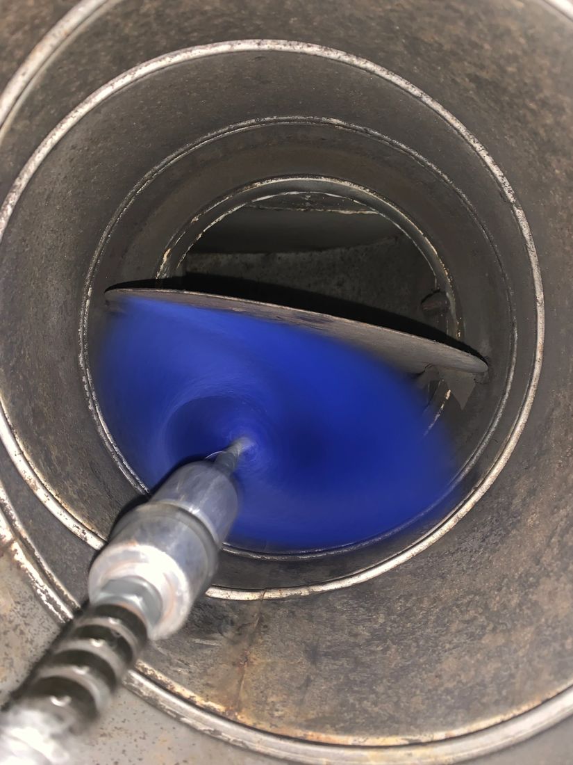 Rotary duct cleaning brush